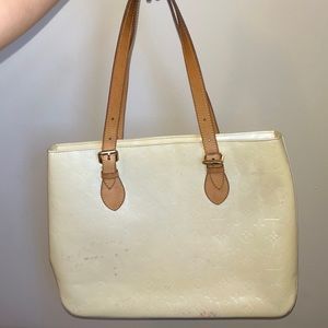 Louis Vuitton Brentwood Monogram Vernis